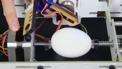 Quick Look at the EggBot Art Robot