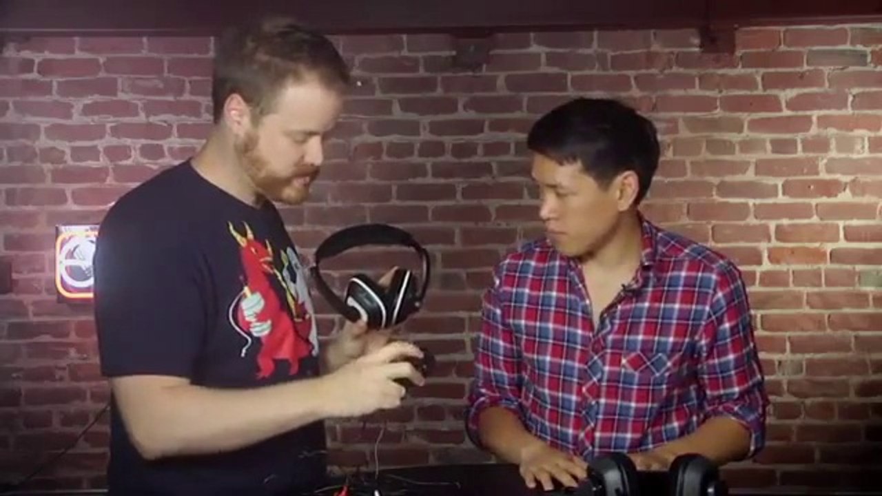 Quick Look at Plantronics GamesCom Headphones