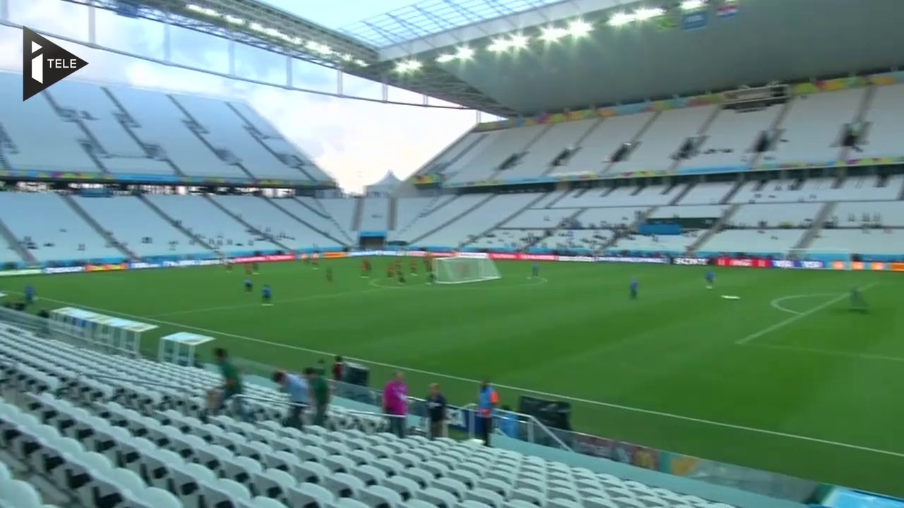 Dernier travaux dans le stade qui accueille le match d'ouverture