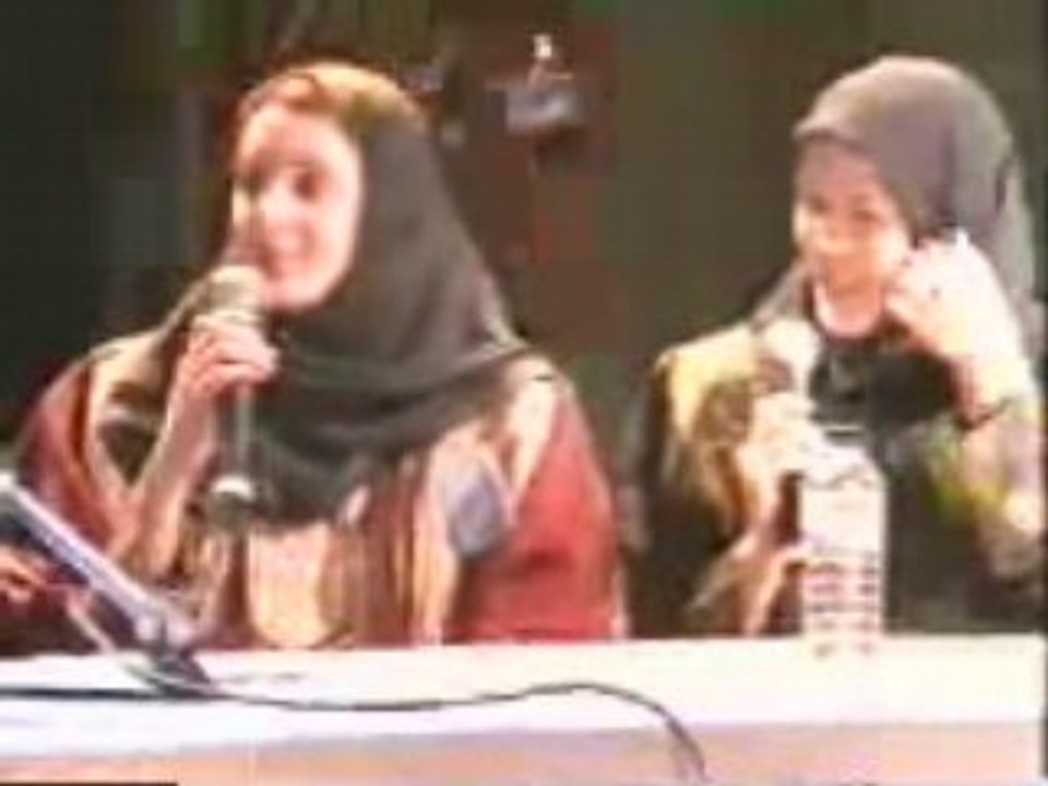 2 femmes converties à l'Islam
