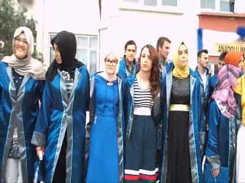GönenAnodoluİmamHatipLisesi-MezuniyetTöreni-2014-Kesiftv