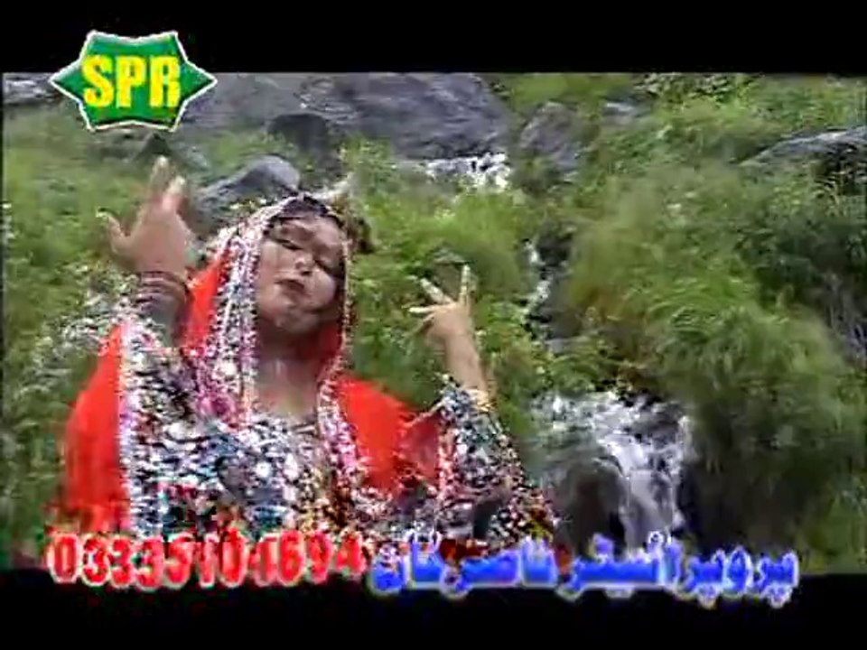 Gul Rukh Pashto New Dancer very Nice mast hot Pashto Dance Banjara Raghly Day