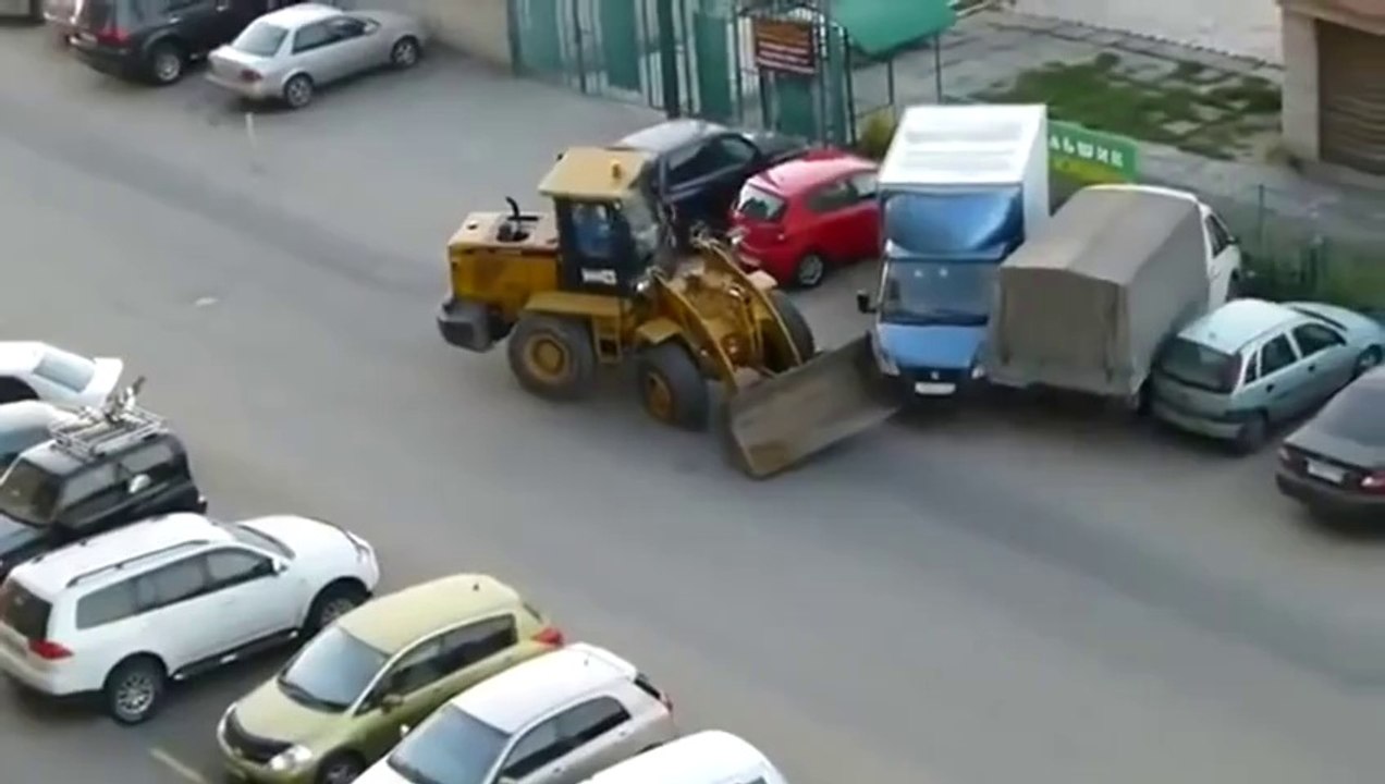 Excavator accident fail - 掘削機の事故