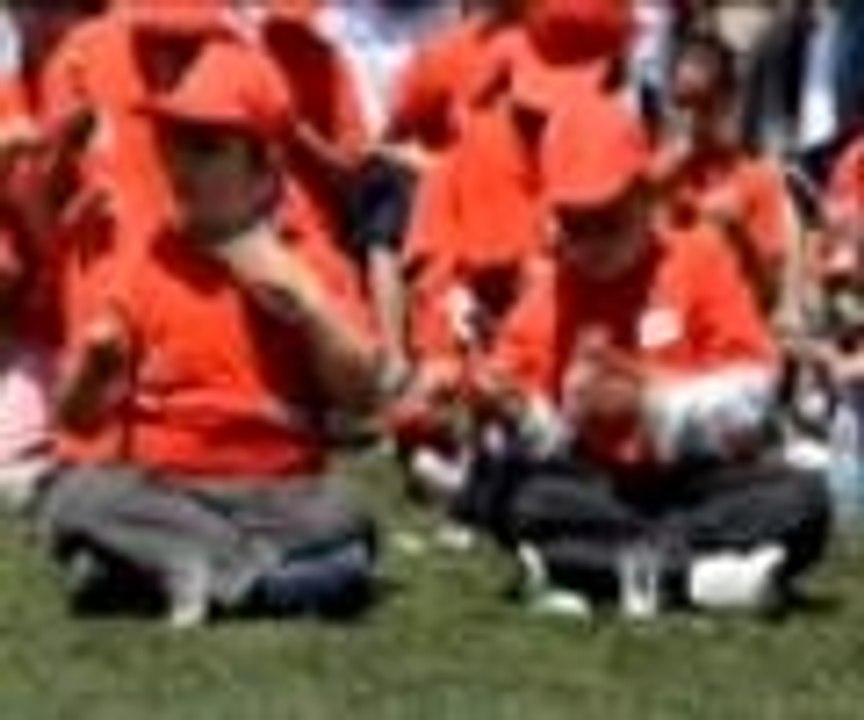 "Toplu Diş Fırçalama" rekor denemesi