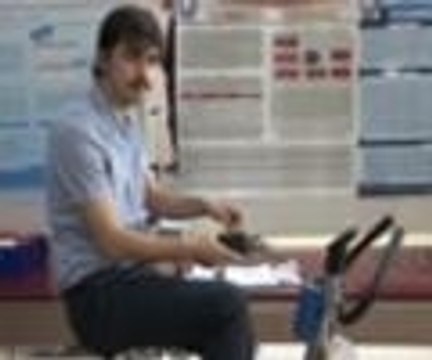 Kondisyon bisikleti ile elektrik ürettiler