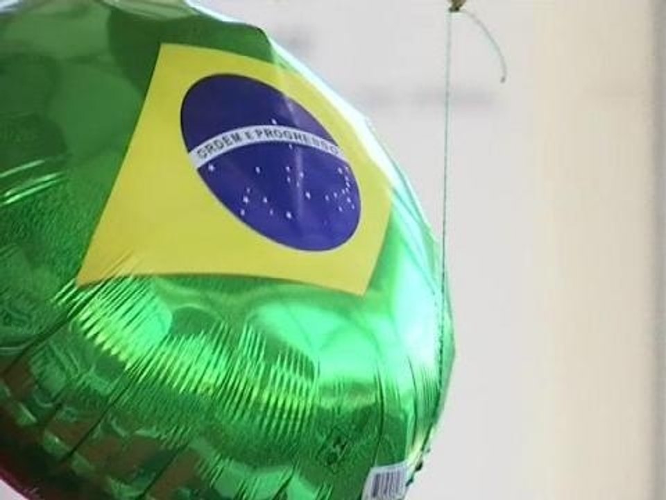 Mondial 2014: au Brésil, la Coupe du Monde passe avant tout - 12/06