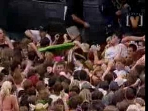 Blink 182 - Going Away To College