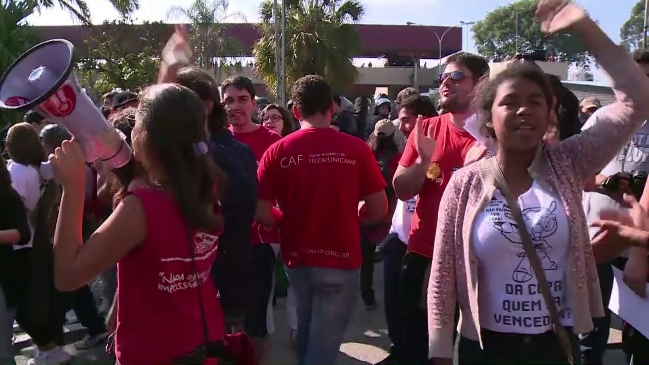 Protesto e confronto em SP