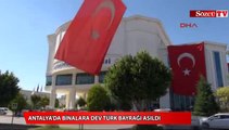 Antalya'da dev Türk bayaklı protesto