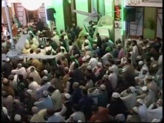 Munawar Meri Aankhon ko 2 (Bueatifull Naat by Owais Raza Qadri)