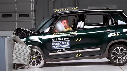 Fiat 500L çarpışma testi