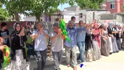 7 DEN 77 YE KADAR  KÜRT HALAYINA KALKTILAR