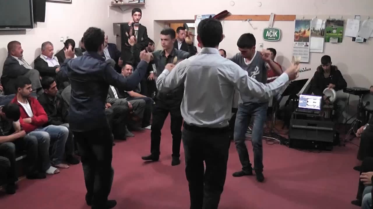 ÖMER FARUK BOSTAN & ßy_ßaŞkenTLim - ÇEKİP GİTMEYECEKTİN - ÇİÇEKLİ FİSTAN (YENİ)