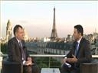 محسوب يرد: هل تحيد الثورة المصرية عن سلميتها؟