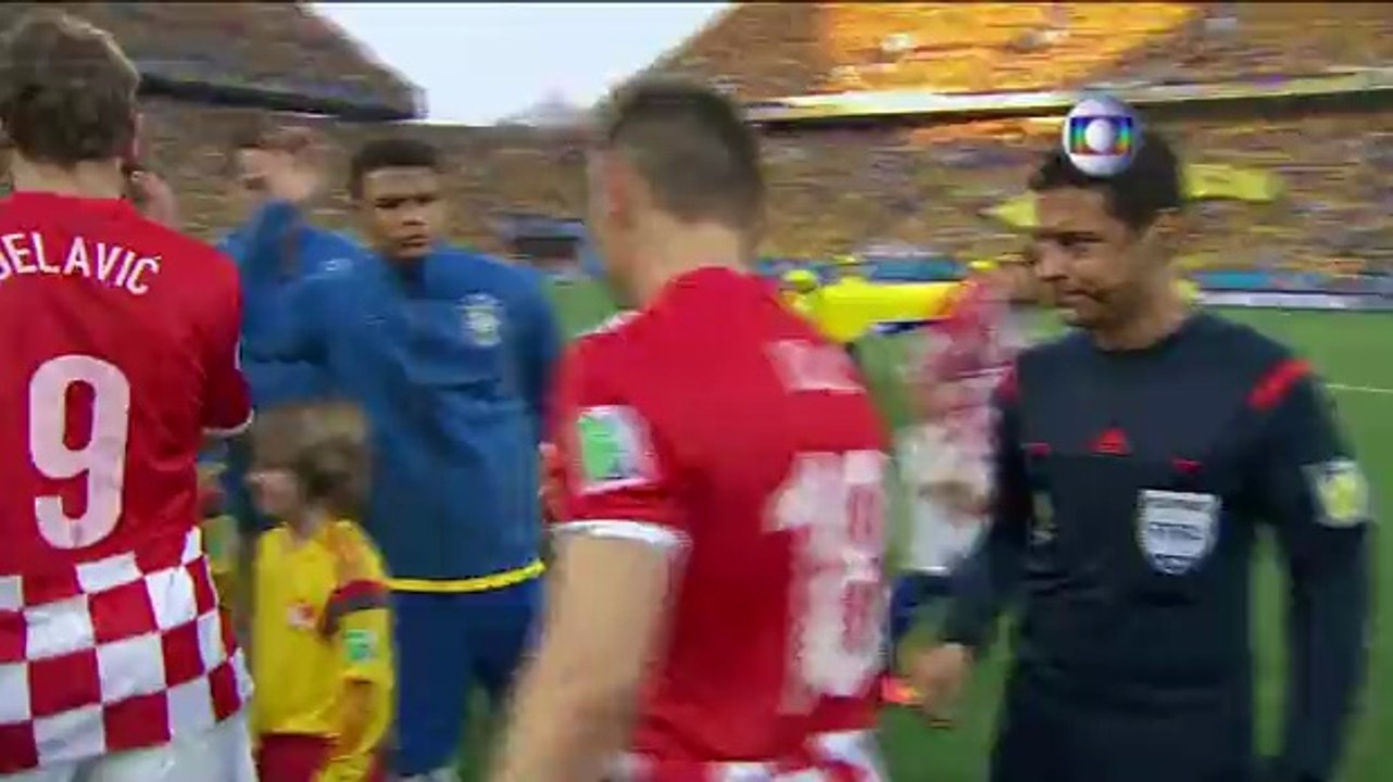 Presidente Dilma Roussef vira  vilã no  Itaquerão / BRASIL 3 X 1 CROÁCIA