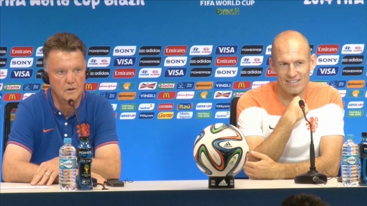 WM 2014: Van Gaal: '…darüber nachdenken!'