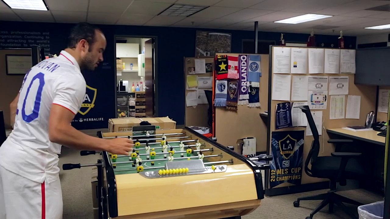 Donovan participa de propaganda engraçada do Los Angeles Galaxy