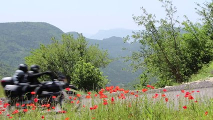 Montée du col de la Bonette, en moto