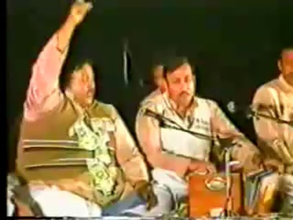 Nusrat Fateh Ali Khan Qawwal - Dard Rukta Nahin -2