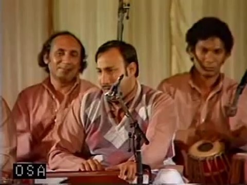 Nusrat Fateh Ali Khan Qawwal - Sanson Ki Mala Peh