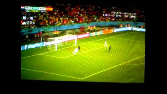 【サッカー】大波乱! オランダ 5-1 スペイン 大量得点 ロッペン・ファンペルシーが2ゴール 2014 FIFA ワールドカップ ブラジル 14.06.14 6月14日 ゴールシーン ハイライト