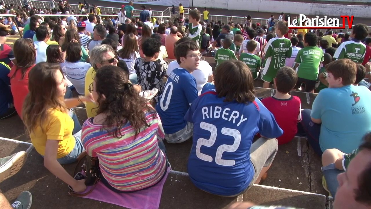 Mondial 2014 : au Brésil, la star des Bleus, c'est Benzema