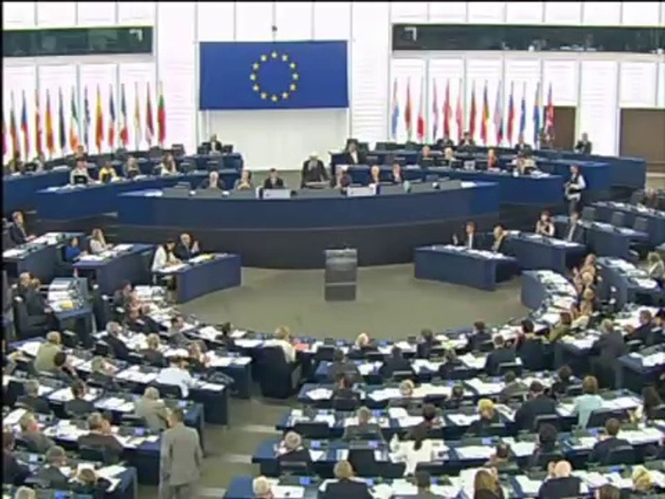 Vif échange entre Cohn-Bendit et Jean-Marie Le Pen