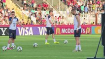 Mondial: entraînement des Français ouvert au public