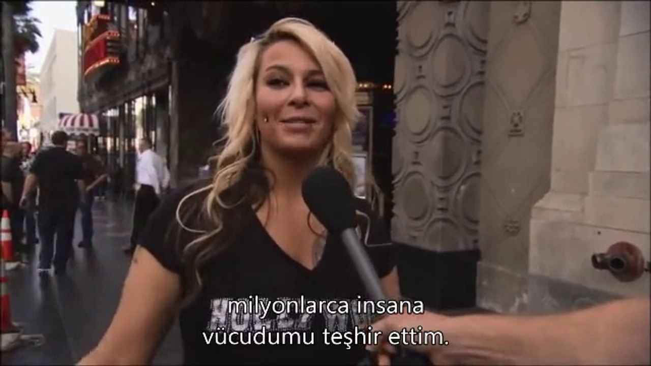 Sokaktakilere Hiç Teşhircilik Yaptınız mı Diye Sormak