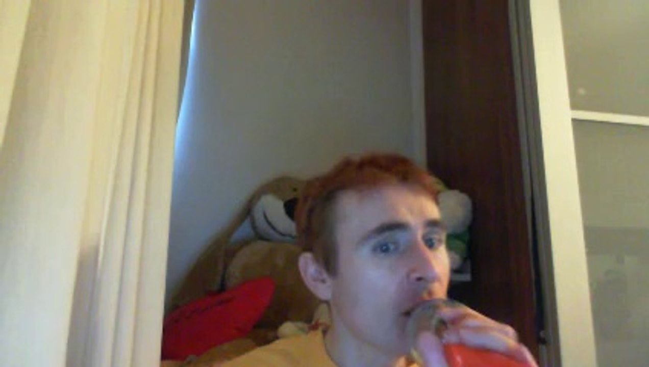 Wiwi égratigne "the sweet escape" de Gwen Stefani & Akon