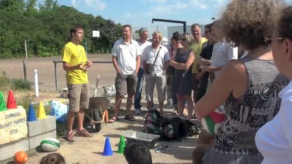 La première pierre du gymnase Albert-Camus à Auxerre posée par des citoyens