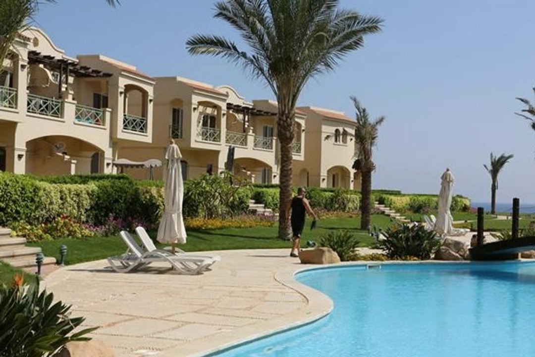 شاليه للبيع بحديقة فى لافيستا 6، العين السخنة