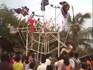 Bu da Hindistan dönme dolabı.