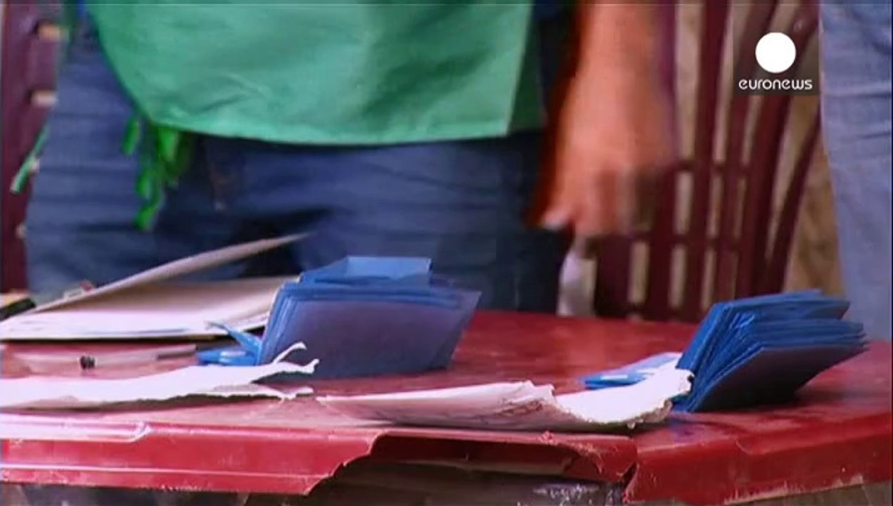 Alta participación en las presidenciales afganas pese a la violencia