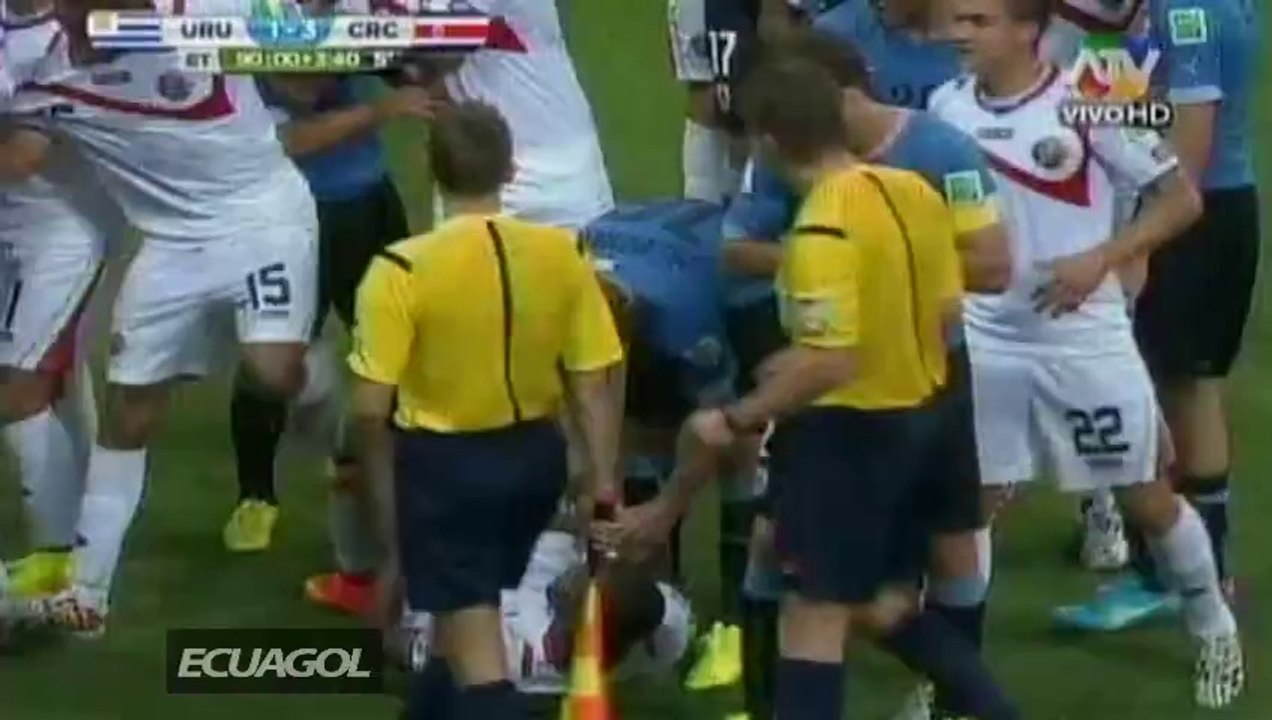 Expulsió de M Pereira,  URU vs CRI
