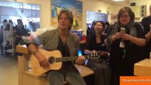 Nicole Kidman and Keith Urban Sing with Staff at Children's Hospital