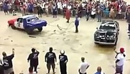 Mexican Low rider cars fighting each other