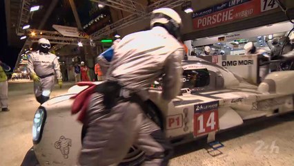 24 Heures du Mans 2014 - Le Porsche #14 de Marc Lieb en difficulté