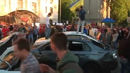 Russian embassy in Kiev attacked