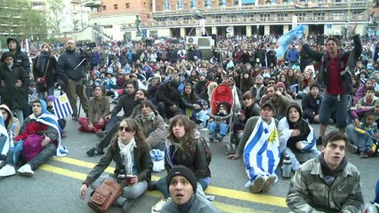 Tristeza no Uruguai após derrota na Copa