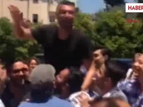 Burak Yılmaz Baba Evinden Kız Aldı