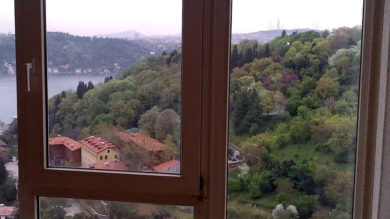 ETİLER ÇAMLIK SALONDAN BOĞAZ MANZARASI