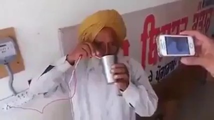 1 Buzurag Jin ko Current hi nahi lagta ( Funny )