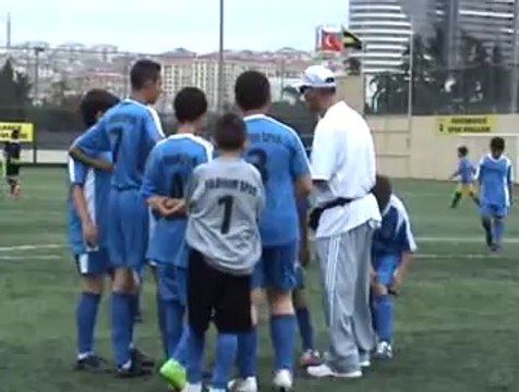 EZİNE YILDIRIMSPOR-FENERBAHÇE MAÇI.2001-2002-2003 DOĞUM MAÇI.1.DEVRE MAÇI SON BÖLÜM.