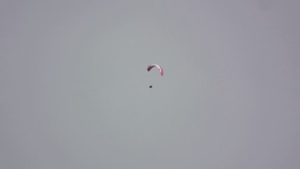 AFŞİN'DE ESRARENGİZ PARAŞÜTÇÜ-HALİL DEMİR