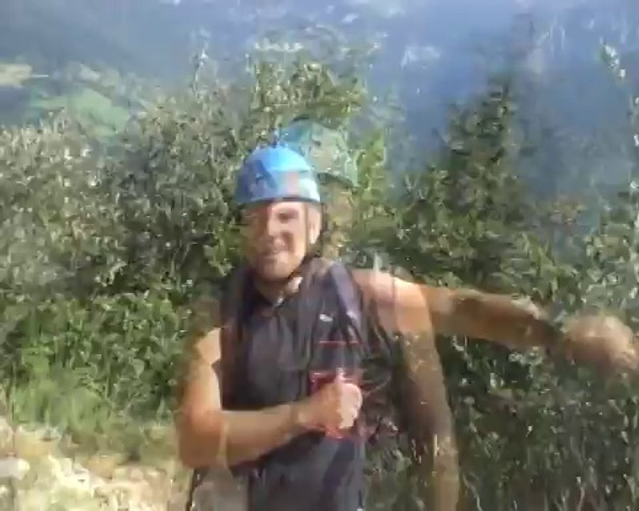 Via ferrata Roche Veyrand (Faut que j'me tire ailleurs) HD