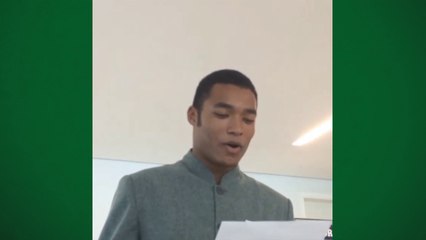 Soltou a voz! Neymar apresenta garçom rapper da Seleção