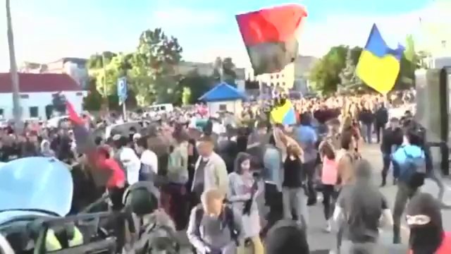 Новый ШАБАШ в КИЕВЕ - Погром посольства РФ в УКРАИНЕ 14.06.2014 г