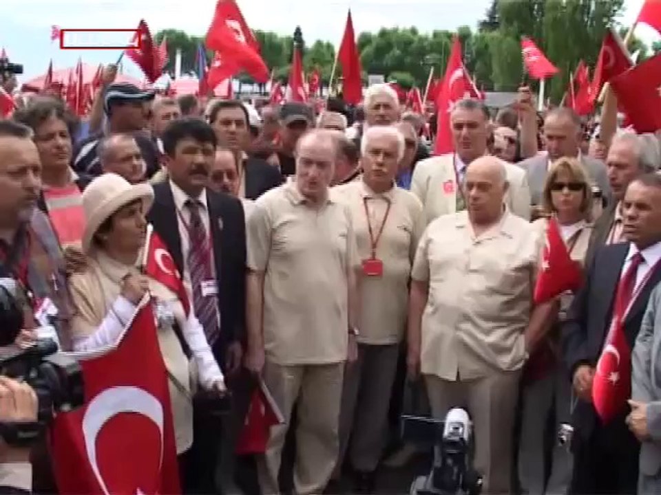'Ermeni soykırımı yalanına karşı mücadele vatan mücadelesidir'