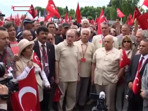 'Ermeni soykırımı yalanına karşı mücadele vatan mücadelesidir'